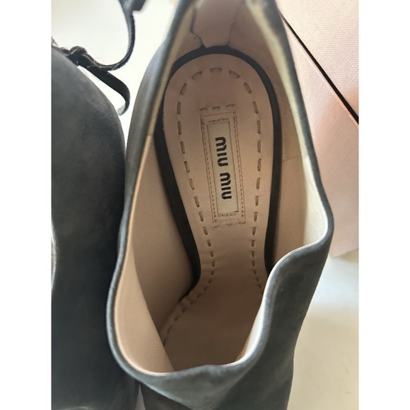 MIU MIU Back Zipper Funky Heel Platform Suede Grey Ankle Booties Shoes 9 Ret$550 - Picture 11 of 16